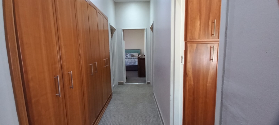 3 Bedroom Property for Sale in Roosheuwel North West